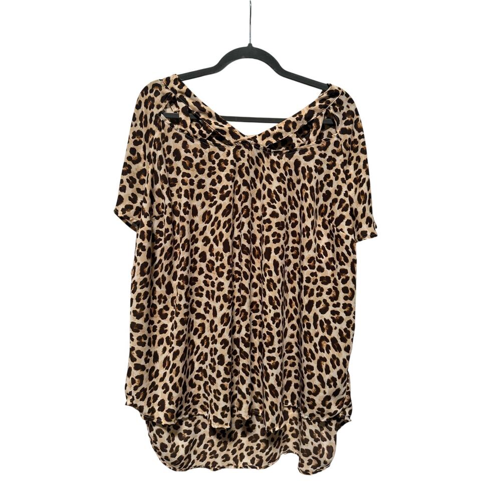 Torrid Blouse Women's 3 Leopard Print Short Sleeve Cutouts